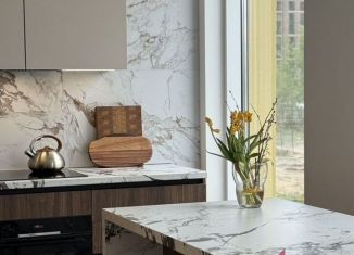 Продается двухкомнатная квартира, 58 м2, Москва, улица Мустая Карима, 12, метро ЗИЛ