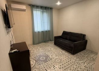 Сдаю 1-ком. квартиру, 32 м2, Сочи, Троицкая улица, 42