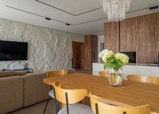 Продам 4-ком. квартиру, 178 м2, Ярославль, Большая Октябрьская улица, 108