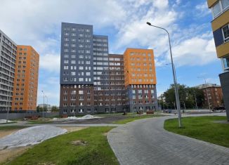 Продаю трехкомнатную квартиру, 87 м2, Нижний Новгород, Краснозвёздная улица, 31