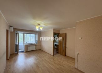 Продаю двухкомнатную квартиру, 44 м2, Ирбит, улица Горького, 10