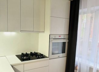 Продается 1-комнатная квартира, 31.2 м2, Челябинск, улица 60-летия Октября, 24