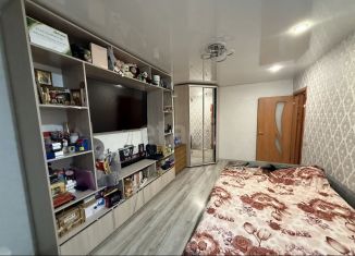 Продается 1-комнатная квартира, 32.7 м2, Крым, улица Ленина, 60