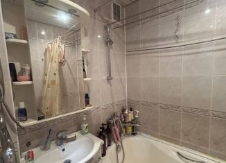 Продам 2-комнатную квартиру, 50 м2, Чебоксары, проспект Тракторостроителей, 66