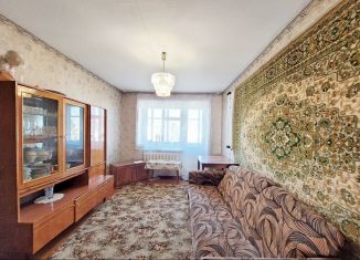 3-комнатная квартира на продажу, 57.3 м2, Киров, улица Опарина, 8