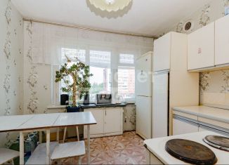 Трехкомнатная квартира на продажу, 69 м2, Челябинск, Комсомольский проспект, 83