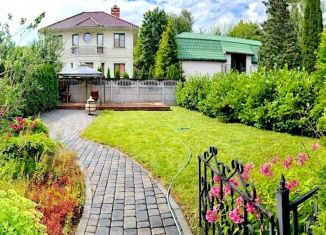 Трехкомнатная квартира на продажу, 97.8 м2, Калининград, Спортивная улица, 7