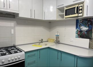 2-ком. квартира в аренду, 47 м2, Балаково, Трнавская улица, 65