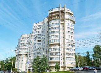 Продается 2-комнатная квартира, 62.2 м2, Ярославль, улица Нефтяников, 4