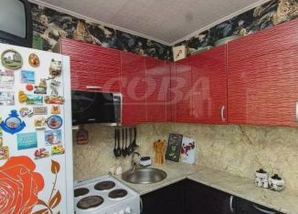 Продам трехкомнатную квартиру, 60 м2, Тюмень, улица Коммунаров, 37