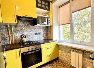 Продам двухкомнатную квартиру, 42.3 м2, посёлок Металлострой, Центральная улица, 14А