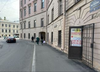 Аренда помещения свободного назначения, 30 м2, Санкт-Петербург, улица Декабристов, 31