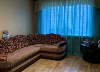 Продается 3-комнатная квартира, 60 м2, Кемерово, улица Веры Волошиной, 14