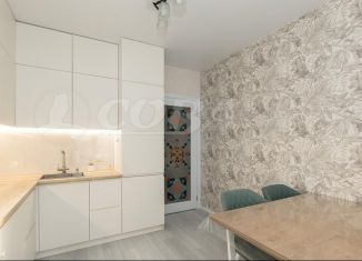 Продаю 1-комнатную квартиру, 36 м2, Тюмень, улица Фармана Салманова, 6