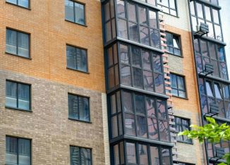 Продается 3-комнатная квартира, 80.9 м2, Новороссийск, улица имени Владимира Бута, 15