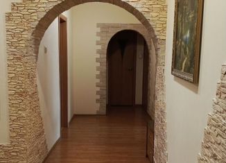 Продам 4-ком. квартиру, 75.5 м2, Новоалтайск, микрорайон Дорожник, 1