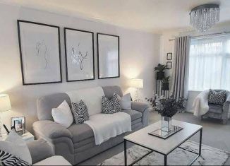 Продаю 1-комнатную квартиру, 60.4 м2, Тюмень, Ленинский округ, улица Павла Никольского, 10к1блок1