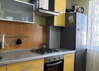 Продаю трехкомнатную квартиру, 63 м2, Омская область, улица Малиновского