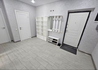 Сдаю в аренду двухкомнатную квартиру, 60 м2, Ростов-на-Дону, Привокзальная площадь, 3Б