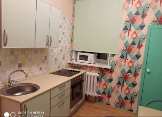 Продажа 2-комнатной квартиры, 54.5 м2, Екатеринбург, метро Уралмаш, улица Банникова, 5