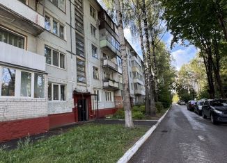 Трехкомнатная квартира на продажу, 62.8 м2, Брянск, улица Крахмалёва, 5