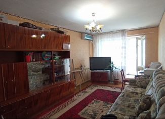 Продажа трехкомнатной квартиры, 57 м2, Краснодарский край, Краснодарская улица, 113/3