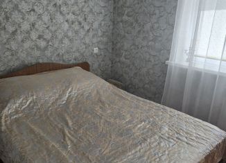 Сдаю 2-ком. квартиру, 42 м2, Геленджик, улица Куйбышева, 1А