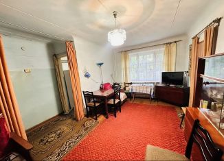 Продаю 2-комнатную квартиру, 43 м2, Копейск, улица Хохрякова, 5