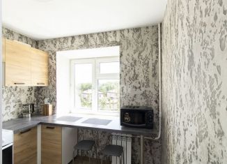 Продается 2-ком. квартира, 44 м2, Тюмень, Ленинский округ, улица Мельникайте, 97