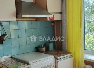Продается трехкомнатная квартира, 47 м2, Благовещенск, улица Горького, 190