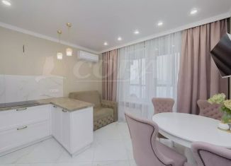 Продается 2-ком. квартира, 59.6 м2, Тюмень, улица Николая Никитина, 6, ЖК Квартал 1964