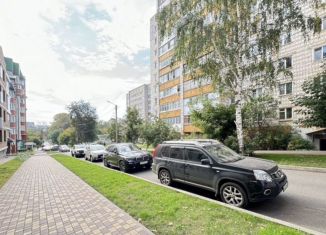 Продажа помещения свободного назначения, 130 м2, Киров, улица Защитников Отечества, 105