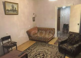 Трехкомнатная квартира на продажу, 59.6 м2, Тюмень, улица Максима Горького, 23