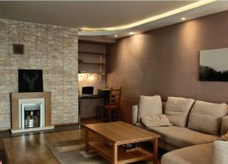 Сдаю двухкомнатную квартиру, 83.6 м2, Санкт-Петербург, Дивенская улица, 9/3