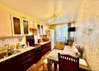 Продаю 1-ком. квартиру, 36 м2, Тольятти, проспект Степана Разина, 58