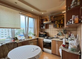 Продается 2-комнатная квартира, 52 м2, Новомосковск, улица Мира, 44Б