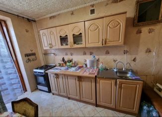 4-комнатная квартира на продажу, 84 м2, Крым, улица имени 60-летия Октября, 14А