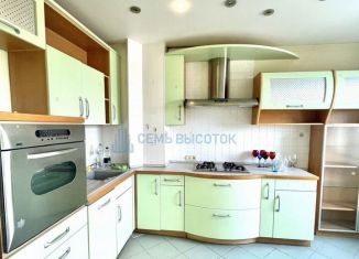 Продается 3-ком. квартира, 65.7 м2, Подольск, Парковая улица, 34