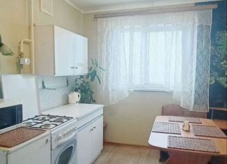 Продаю 3-комнатную квартиру, 57.2 м2, Мурманск, проспект Героев-Североморцев, 70, Ленинский округ