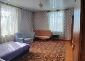 Сдается двухкомнатная квартира, 50 м2, Прокопьевск, Цикличная улица, 15