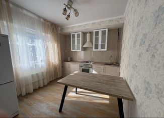 Сдам в аренду двухкомнатную квартиру, 54 м2, Владимир, улица Мичурина, 47/18