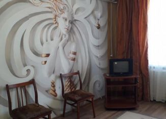 Сдаю в аренду однокомнатную квартиру, 32 м2, Ростов-на-Дону, улица Оганова, 16