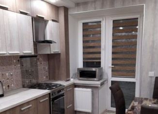 Аренда однокомнатной квартиры, 37.5 м2, посёлок городского типа Яблоновский, улица Чапаева, 10к1