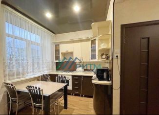 Сдаю в аренду 3-ком. квартиру, 80 м2, Пенза, улица Ленина, 12