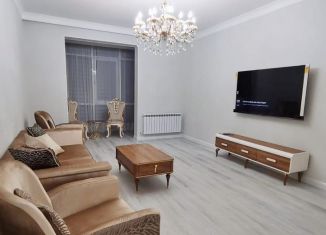 Сдается 3-комнатная квартира, 90 м2, Грозный, улица Шейха Дени Арсанова, 50