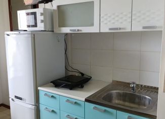 Сдам 1-ком. квартиру, 15 м2, Хабаровск, Большая улица, 114