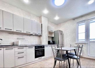 Сдается в аренду однокомнатная квартира, 42 м2, Москва, Краснобогатырская улица, 24