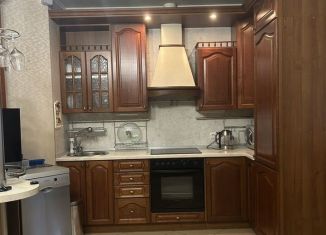 Аренда четырехкомнатной квартиры, 100 м2, Благовещенск, улица Богдана Хмельницкого, 20