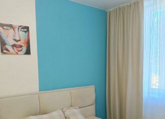 Сдам 1-ком. квартиру, 48 м2, Екатеринбург, Солнечная улица, 33А