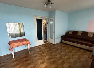 Сдаю однокомнатную квартиру, 35 м2, Екатеринбург, Сиреневый бульвар, 1